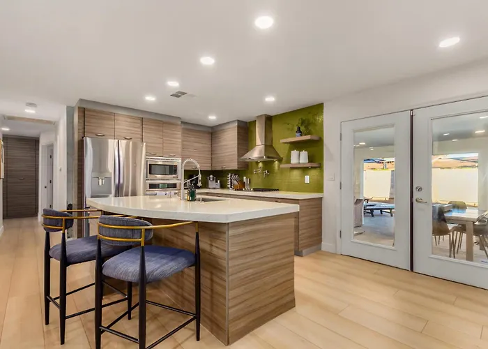 New - The Cypress Family Retreat Holiday home *